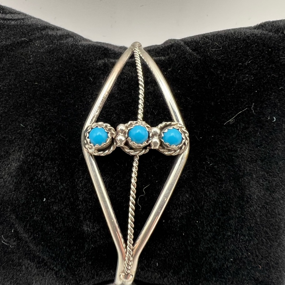 Navajo Native American Turquoise and Silver Women's Bracelet